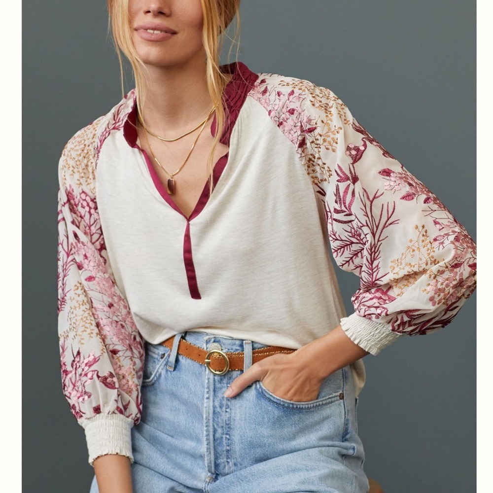 Anthropologie (Tiny Brand) Floral Embroidered Sleeve Top Size Medium